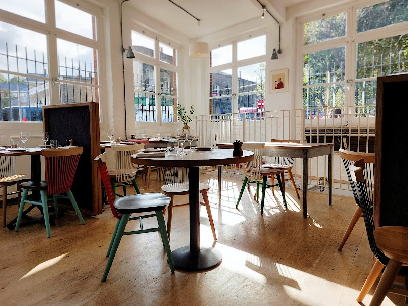 Hackney Pottery & Flowers - 3