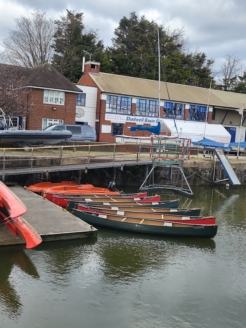 Thames Kayak & Wapping